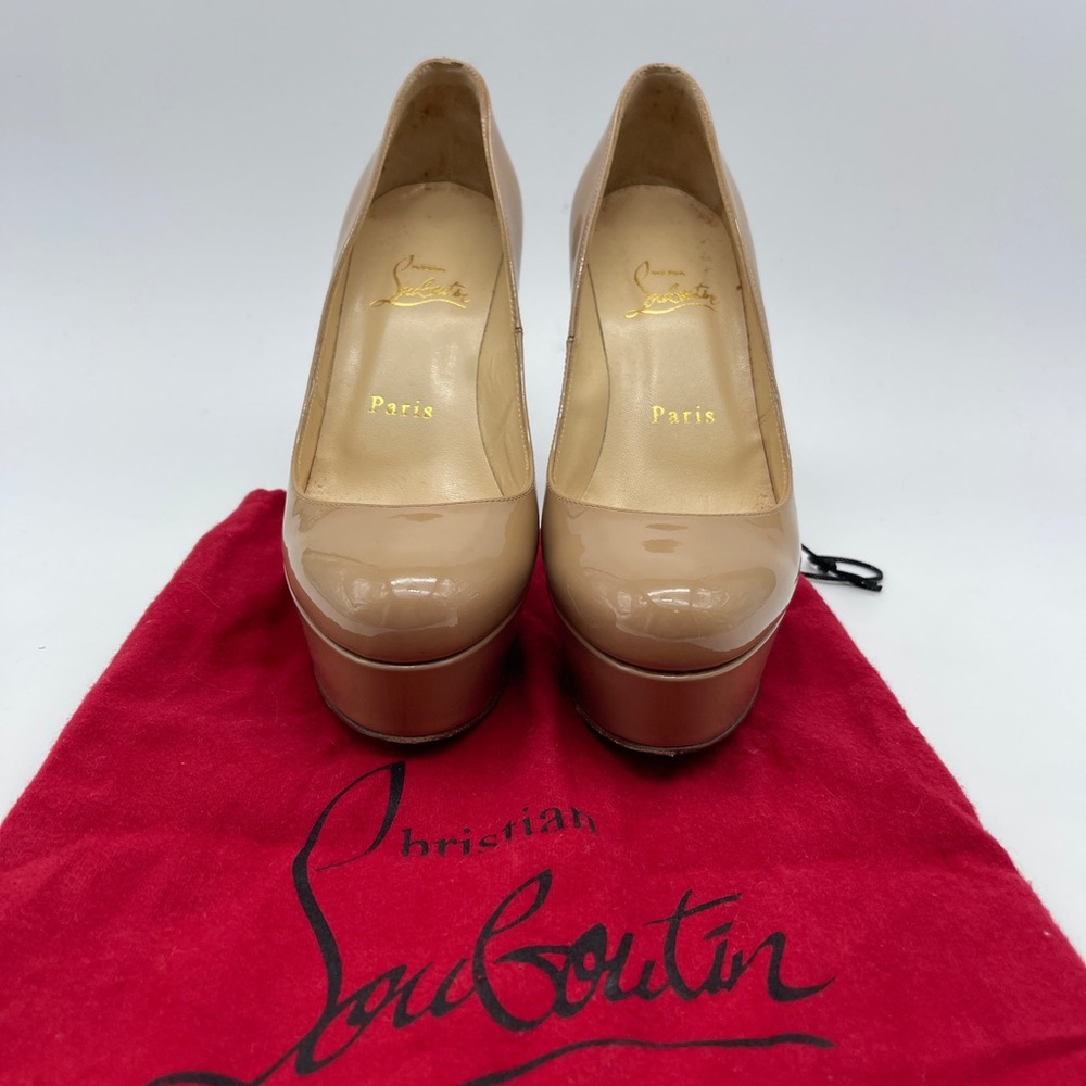 Nude Christian Louboutin Bianca Pump
